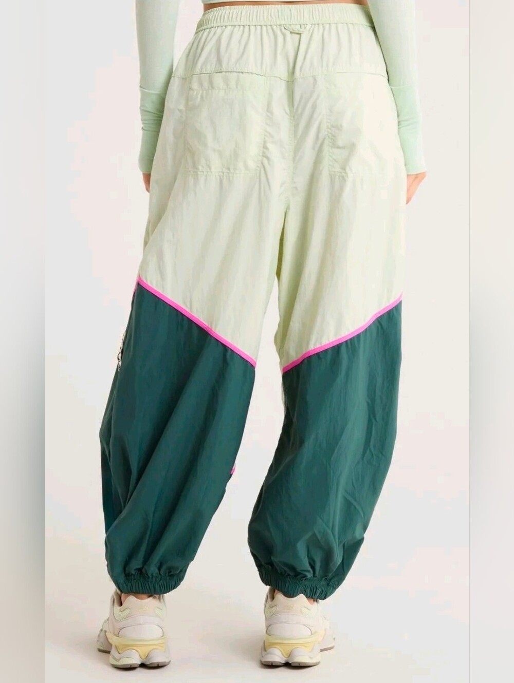 FP Movement Freeflow Pants In Spring Meadow L NWT - Picture 3 of 10